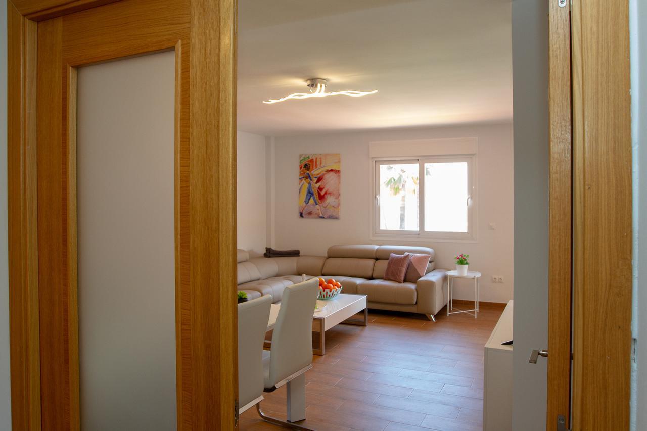 Lydia Uno Apartment Торемолинос Екстериор снимка