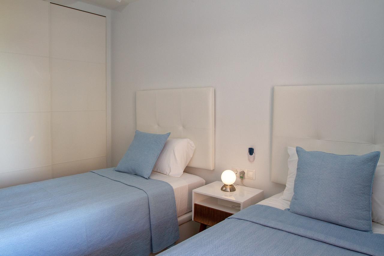 Lydia Uno Apartment Торемолинос Екстериор снимка